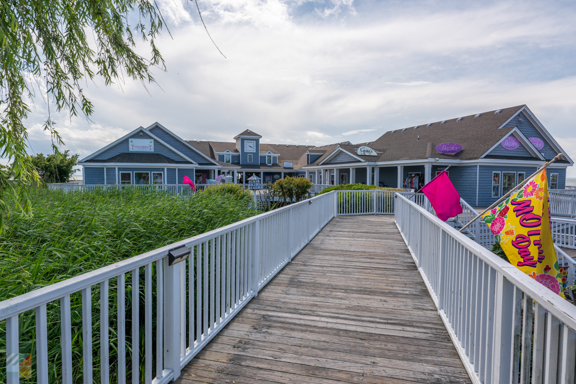 Duck Waterfront Shops