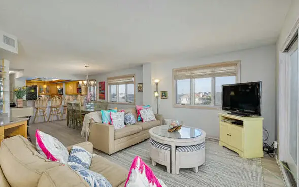 5604 - Seaside Retreat