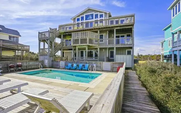 6100 - Red Snapper Inn