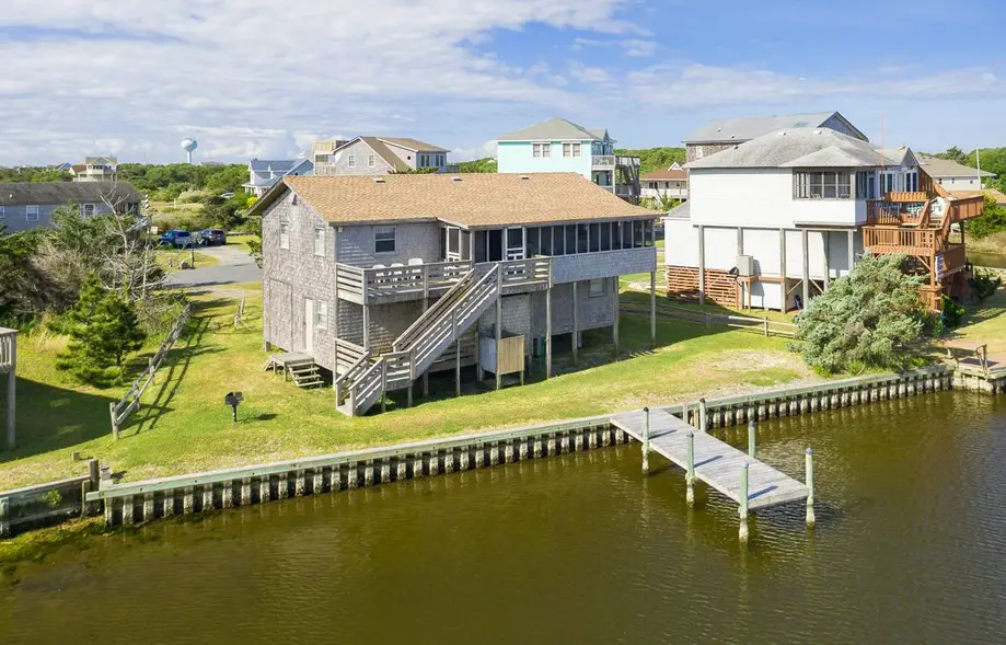 Doubletree Dockside A-130