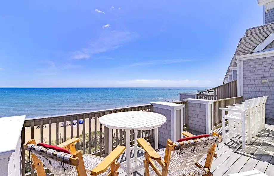 Ocean Hideaway CRS-301