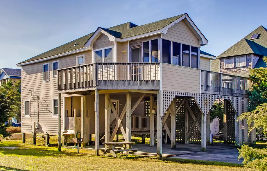 The Beach House in Waves