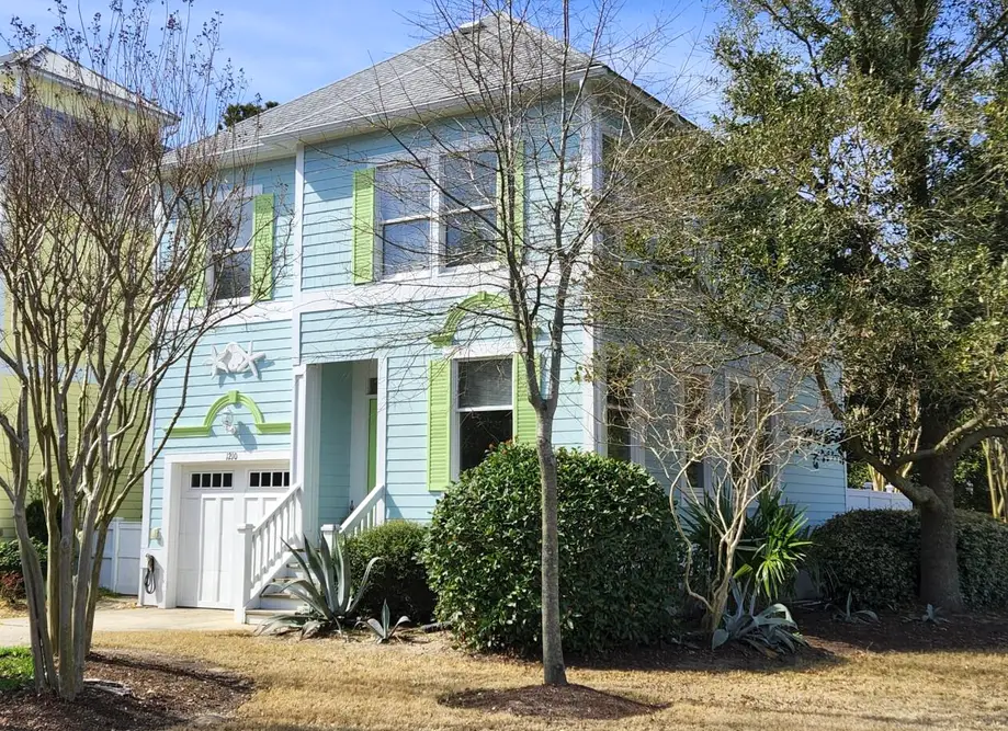 K0431 Sun N Sand 3 Bedroom Home at Devon...
