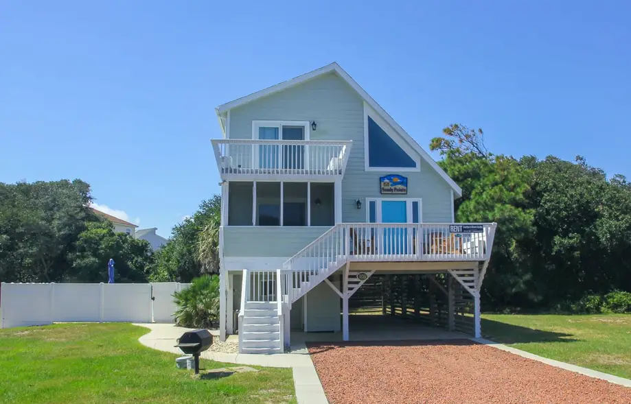 SANDY POINTE