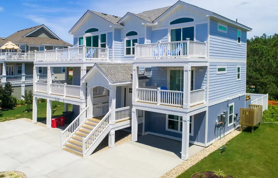 Spectacular Sunset Beach House CB105