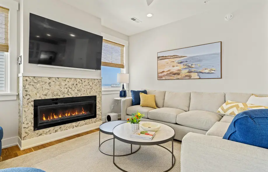 K7310 Moonlit Manor 4 Bedroom Home at Th...