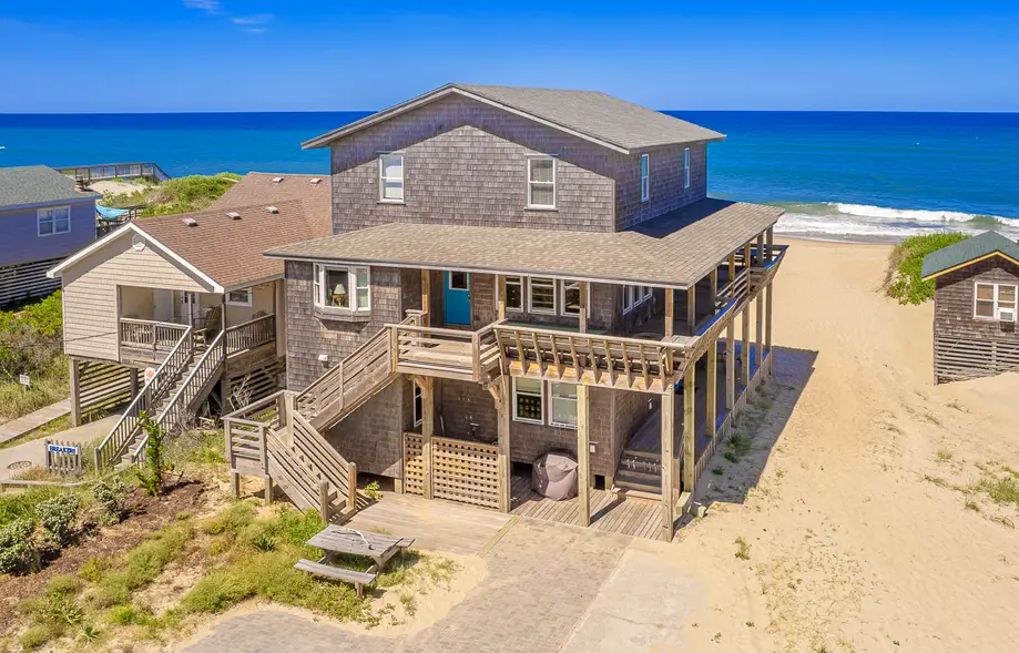 612 | Needlepoint Dunes