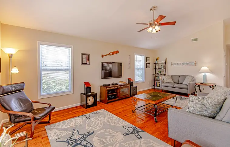 rental image 6