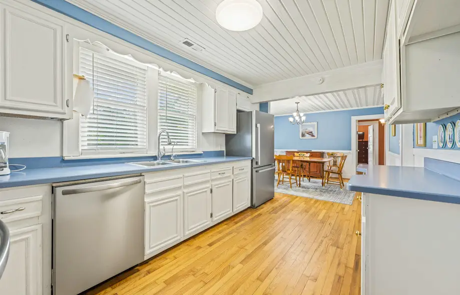 rental image 6
