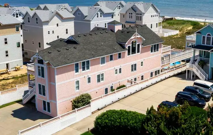BEACH PALACE