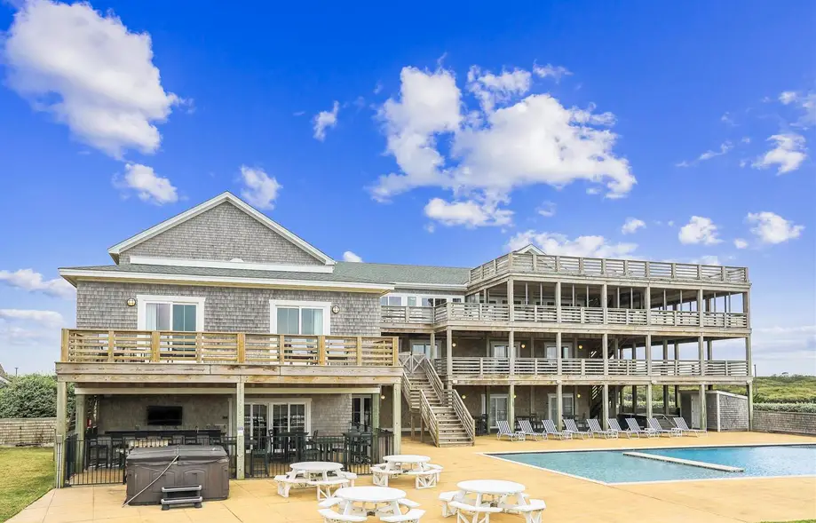 The Pine Island Lodge