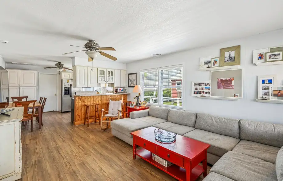 rental image 4