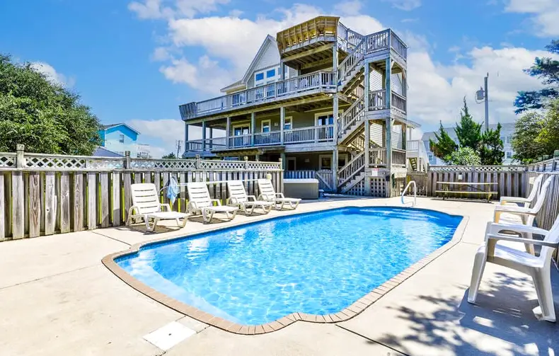Pelican Pointe