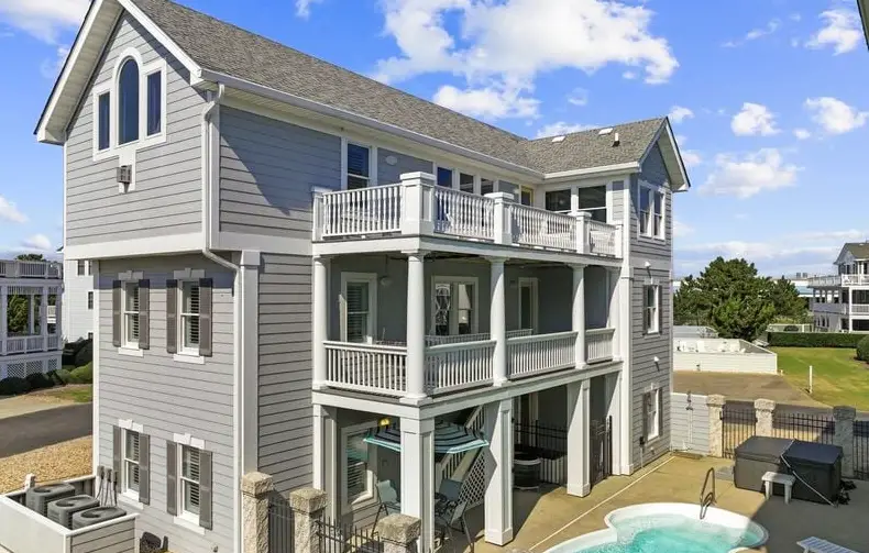 Caroline's Cove
