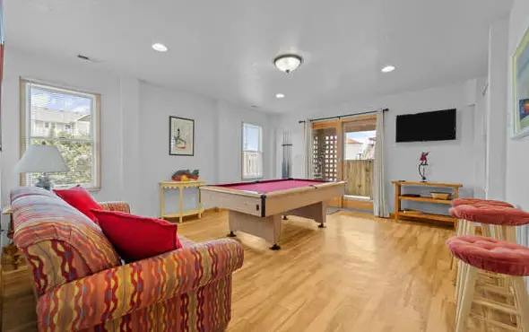 rental image 7