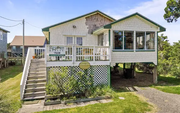 7648 - QuinnaKeeters' Beach Bungalow