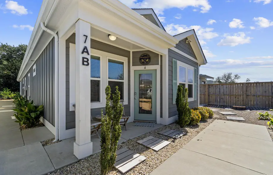 rental image 2